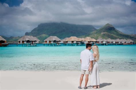 Bora Bora Honeymoon Photos & Videography - Drone