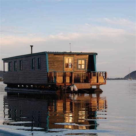 These 51 Airbnb Houseboats Are Like Living in a Floating Tiny House