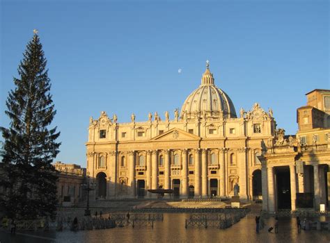 6 Surprising Facts About St. Peter’s Basilica | Walks of Italy Blog