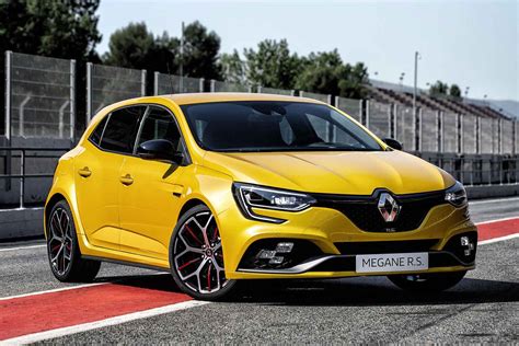 2018 Renault Megane R.S. Trophy is most powerful Renault Sport ever - Motoring Research