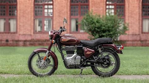 2023 Royal Enfield Bullet 350 Images [HD]: Photo Gallery of 2023 Royal Enfield Bullet 350 ...