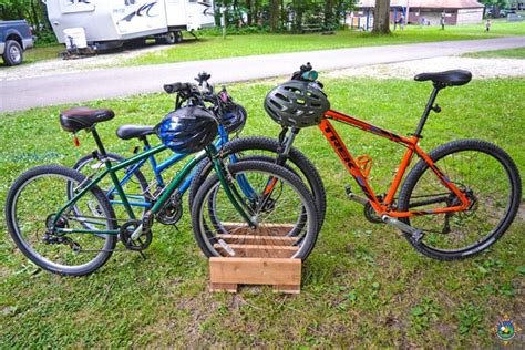 Homemade Portable Bike Rack Made with Scrap Wood