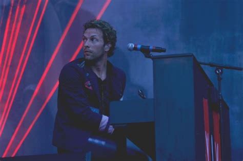 Chris Martin Au Piano - Coldplay Timeline