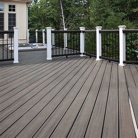 American Deck & Sunroom | Composite Decking