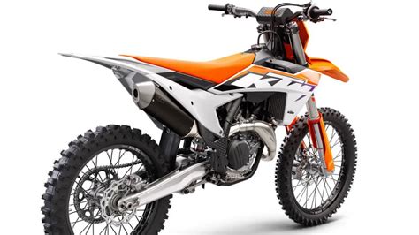 FIRST LOOK! 2023 KTM 450SXF, 350SXF, 250SXF MODELS