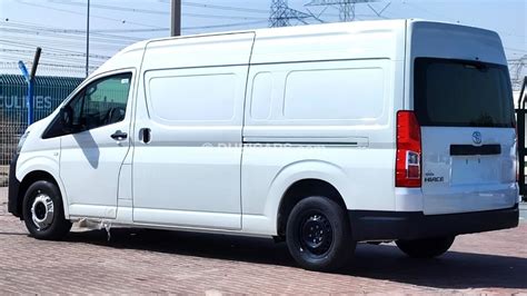 New toyota hiace 2023 diesel 2.8L 0km 2023 for sale in Dubai - 683818