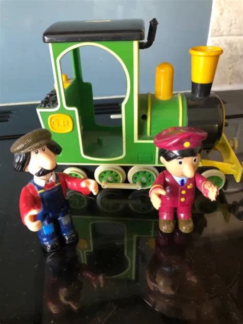 POSTMAN PAT GREENDALE Rocket Train With Ajay Bains & Ted Glen Figures £10.00 - PicClick UK