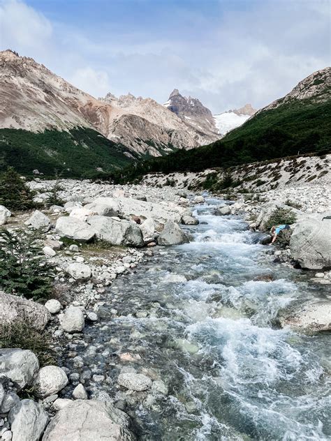 Guide to Hiking Mount Fitz Roy in El Chaltén - MVMT Blog