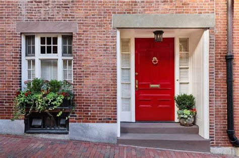 Front Door Colors For Red Brick Homes [Inc. 19 Photo Examples]