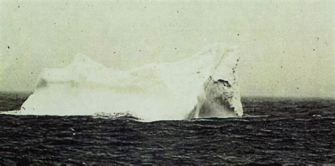 The iceberg that sunk the Titanic, 1912 - Rare Historical Photos