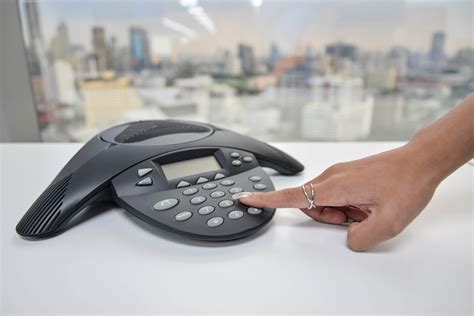 Benefits of Using VoIP Phone Systems