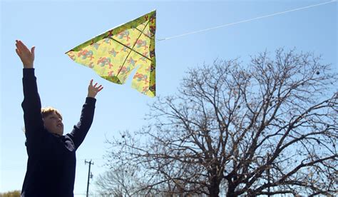 Kite-flying tips for San Antonio's Fest of Tails