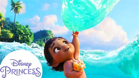 Baby Moana Meets the Ocean | Disney Princess Chords - Chordify