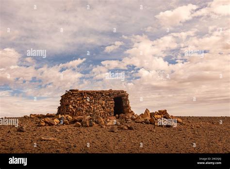 Sahara desert scenes Stock Photo - Alamy