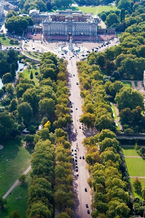 Buckingham Palace Gardens Open Public – Beautiful Flower Arrangements and Flower Gardens