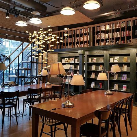 The Top Cafes In Seoul To Read In | Coffee shop interior design, Cafe interior design, Cozy ...