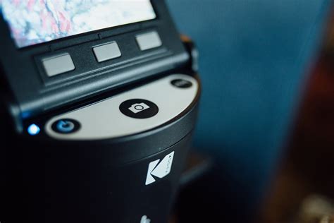 Review: Kodak Scanza film scanner is easy-to-use, but overpriced: Digital Photography Review