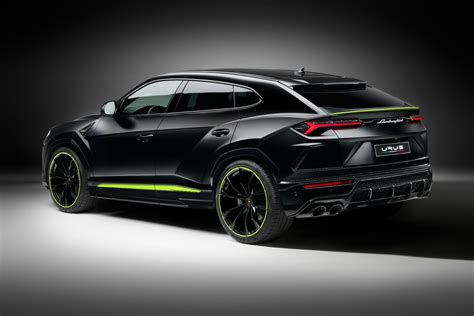 New Threads — Lamborghini Urus Graphite Capsule Unveiled - Motoring World