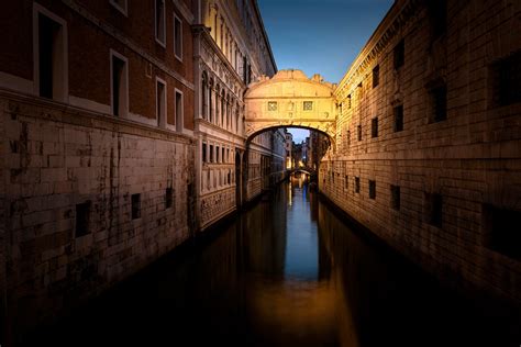 Bridge of sighs, Venice, Italy