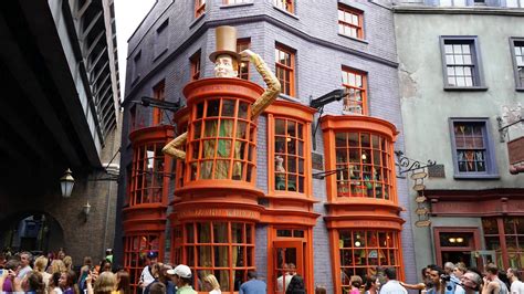 Diagon Alley Shopping at Universal Studios Florida