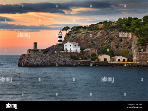 Lighthouse on Port De Soller, Mallorca Stock Photo - Alamy