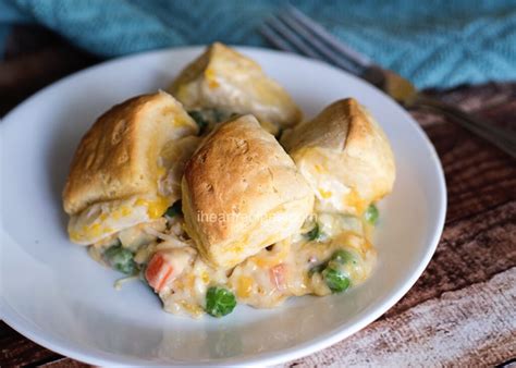 Easy Chicken Pot Pie with Biscuits | I Heart Recipes