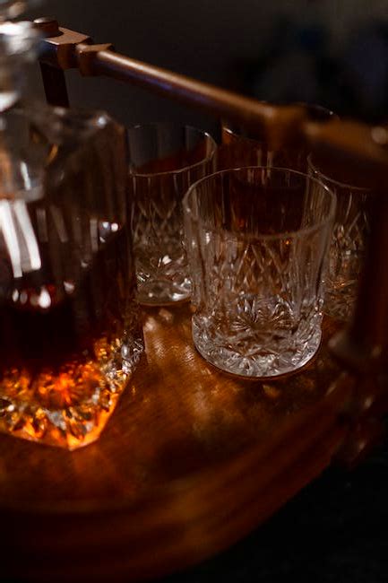 Top 5 Best Whiskey Decanters 2024 - Pixelfy blog