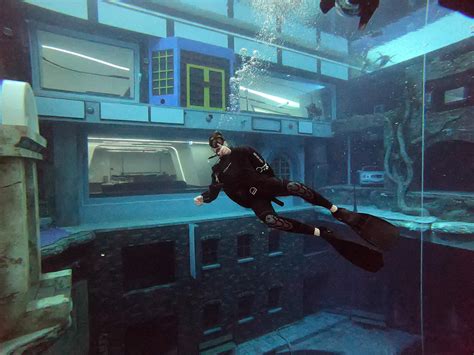 [PHOTOS] Dubai Unveils The World's Deepest Swimming Pool Which Features A Sunken City