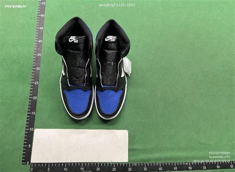 Qc on these jordan 1 royal toe : r/Repsneakers