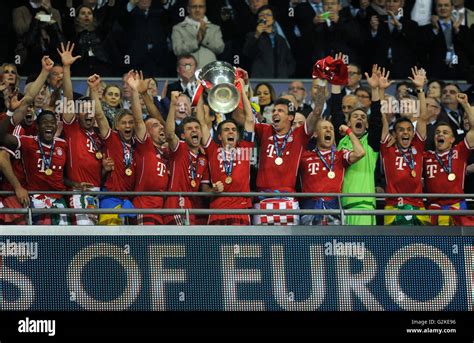 Uefa champions league trophy ceremony hi-res stock photography and images - Alamy