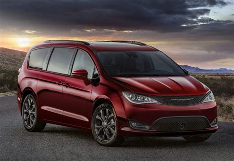 Chrysler Pacifica 35th Anniversary Edition Is Sharp - Focus Daily News