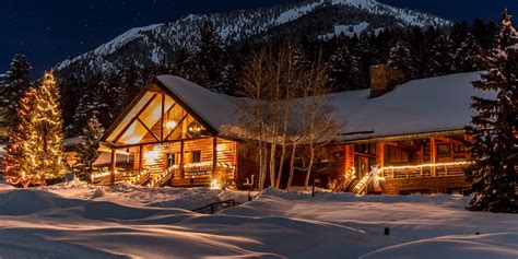 15 Cozy Winter Cabin Rentals - Best Mountain Getaways in the US