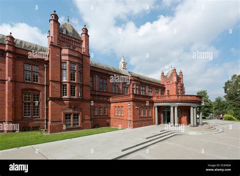 Victoria university of manchester hi-res stock photography and images - Alamy