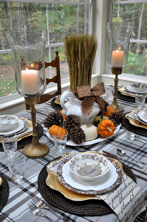 55 Beautiful Thanksgiving Table Decor Ideas - DigsDigs