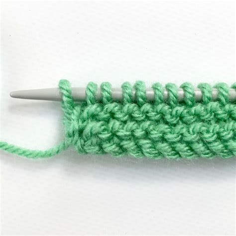 tutorial - the cable cast-on - La Visch Designs