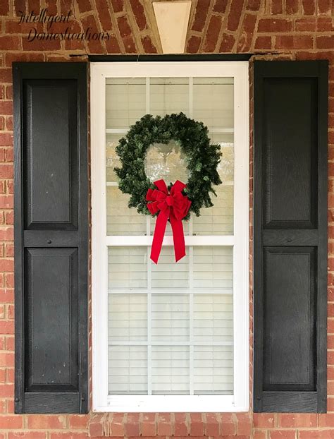 Easy Way To Hang Outside Window Wreaths - Intelligent Domestications