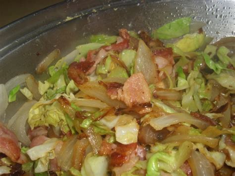 Bacon Cabbage Stir-Fry Recipe - Genius Kitchen