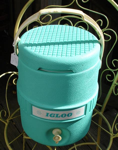 Cool Vintage Igloo Cooler