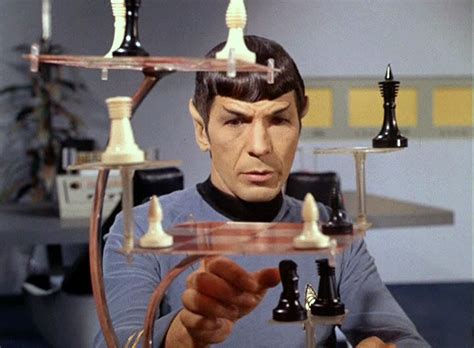 Star Trek Tridimensional 3D Chess Set Replica