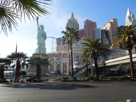 File:New York New York Hotel and Casino Las Vegas.JPG