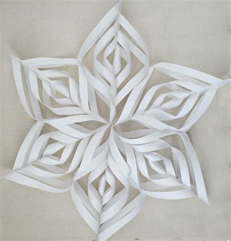 Easy-to-make 3D Snowflakes Tips | ForRent | Christmas snowflakes crafts, Christmas origami ...