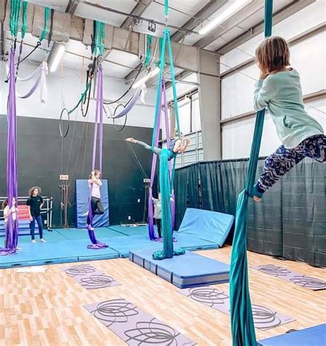 Sizing Up Aerial Silks Classes » Expression City » Brentwood, TN