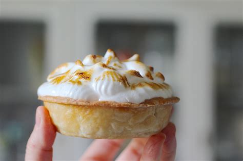 » The Ultimate Vegan Lemon Meringue Pie