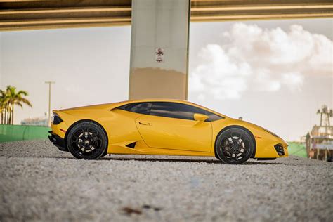 Lamborghini Huracan Yellow Car Rental | West Coast Luxury Rentals