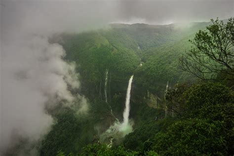 Nohkalikai Waterfalls in Cherrapunji - The waterfall that took a leap of faith