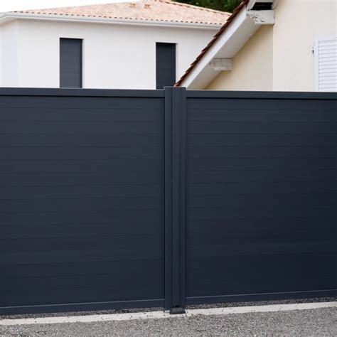 7 Popular Vinyl Fence Colors | The Family Handyman