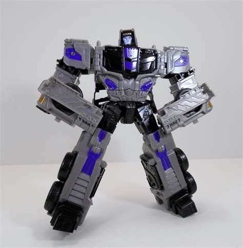 Transformers Combiner Wars: Motormaster by Hasbro | FigureFan Zero