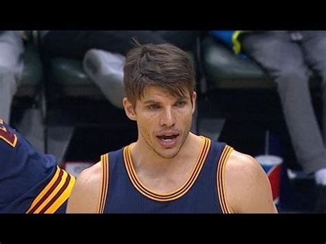 Kyle Korver finishes with 29 points on 8/9 shooting from deep in 26 minutes, tying his career ...