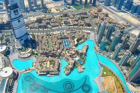 Views Over Dubai From The Burj Khalifa - Explore Shaw