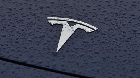 Tesla: Das ist die geheime Bedeutung des Logos | STERN.de